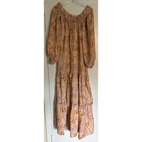 Sensi Studio STRAPLESS BALLOON SLEEVE MAXI DRESS in Soft Peach/ Size M - Picture 3 of 6